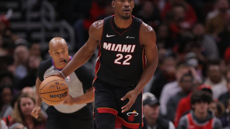 Jimmy Butler de Heat (pantorrilla) fuera del juego de Navidad contra los 76ers